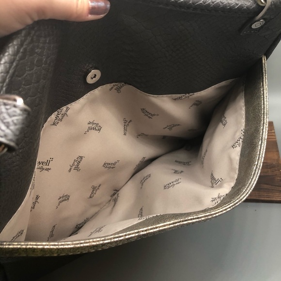 Townsfair Reversible Tote by Thirty One - Picture 5 of 5
